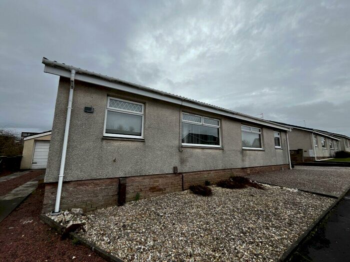 2 Bedroom Semi-Detached Bungalow To Rent In Wallace View Kilmarnock East Ayrshire, KA1