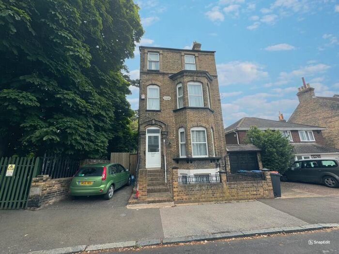 5 Bedroom Detached House To Rent In Ellington Road, Ramsgate, CT11