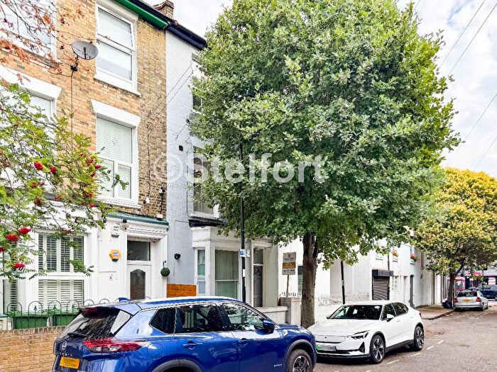 1 Bedroom Apartment To Rent In Witley Road, London, N19