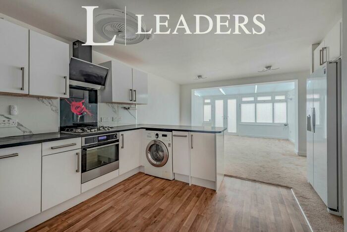 4 Bedroom End Of Terrace House To Rent In Commonwealth Drive, RH10