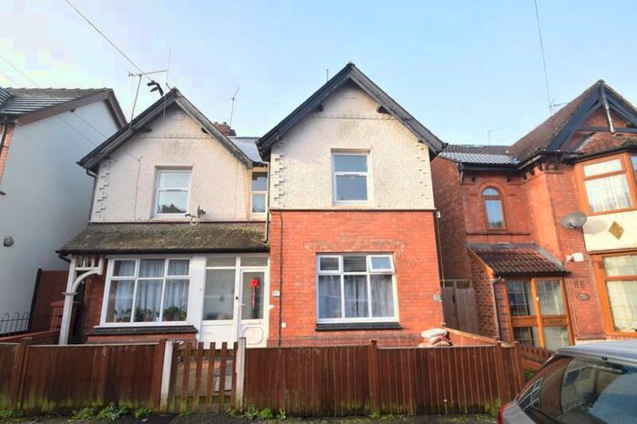 1 Bedroom Flat To Rent In Oakly Road, Batchley, Redditch B97