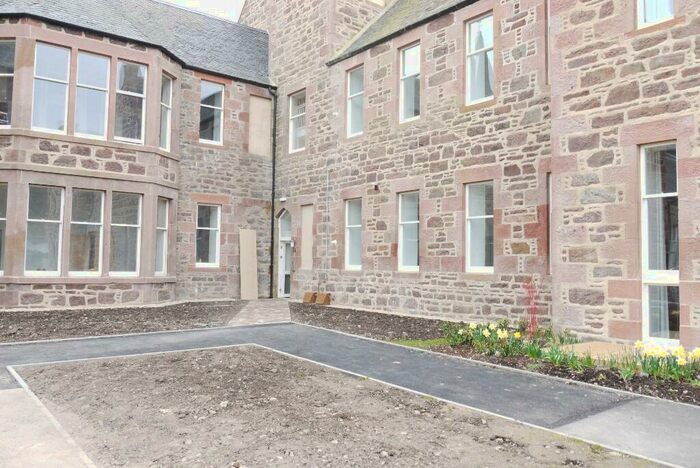 2 Bedroom Flat To Rent In Great Glen Place, Kinmylies, Inverness, IV3