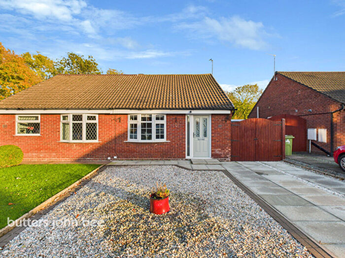 2 Bedroom Semi-Detached Bungalow For Sale In Wareham Drive, Crewe, CW1