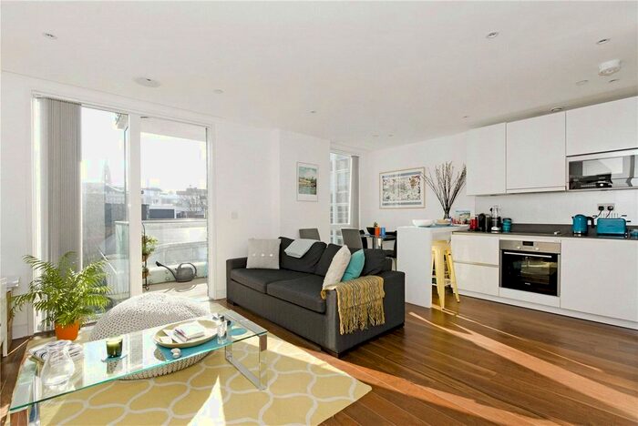 1 Bedroom Flat To Rent In Leonard Street, Liverpool Street, EC2A