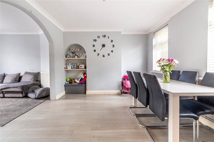 3 Bedroom Semi-Detached House For Sale In Willinton Road, Knowle, Bristol, BS4