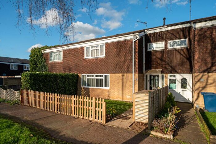 3 Bedroom Terraced House For Sale In Whitfield Close, Cambridge, CB4