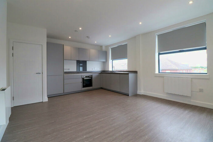 2 Bedroom Apartment To Rent In - Homesdale Road, Bromley, Kent, BR2