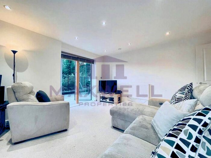 1 Bedroom Flat To Rent In Pearmaine House, Apple Grove, Harrow, HA2