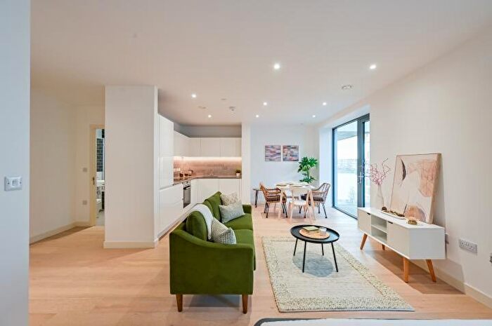 Flat For Sale In Fairwater House, Bonnet Street, London, E16