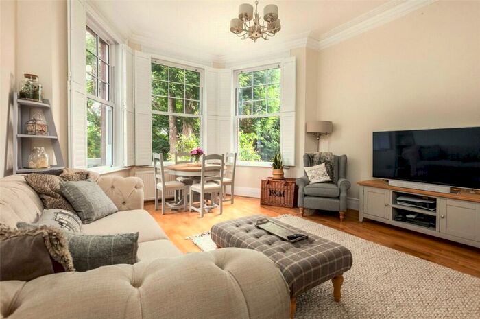 2 Bedroom Apartment To Rent In Shepherds Hill, Highgate, London, N6