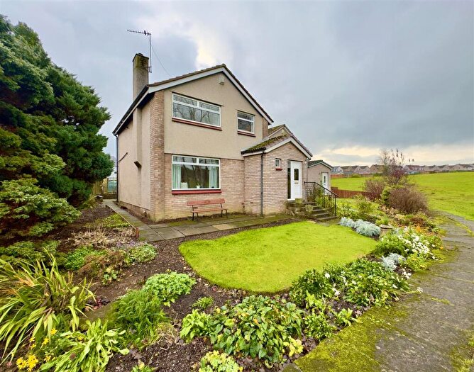 3 Bedroom Detached House For Sale In Windyridge, Hamilton, ML3