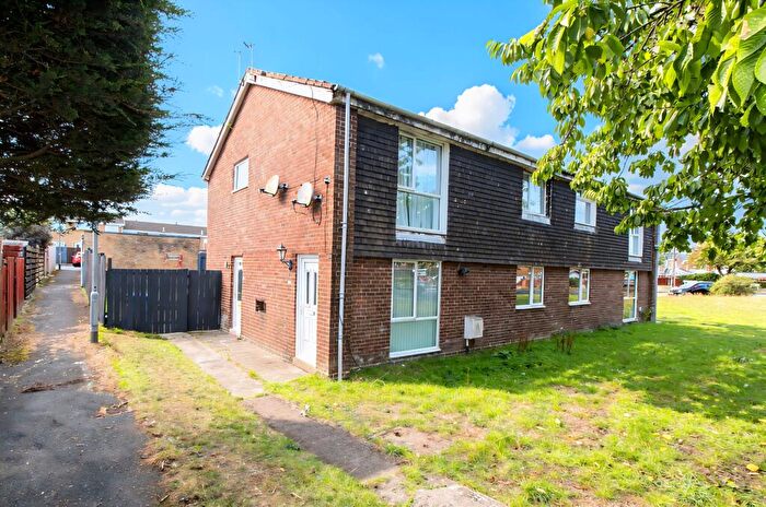 2 Bedroom Flat For Sale In Druridge Drive, Blyth, NE24