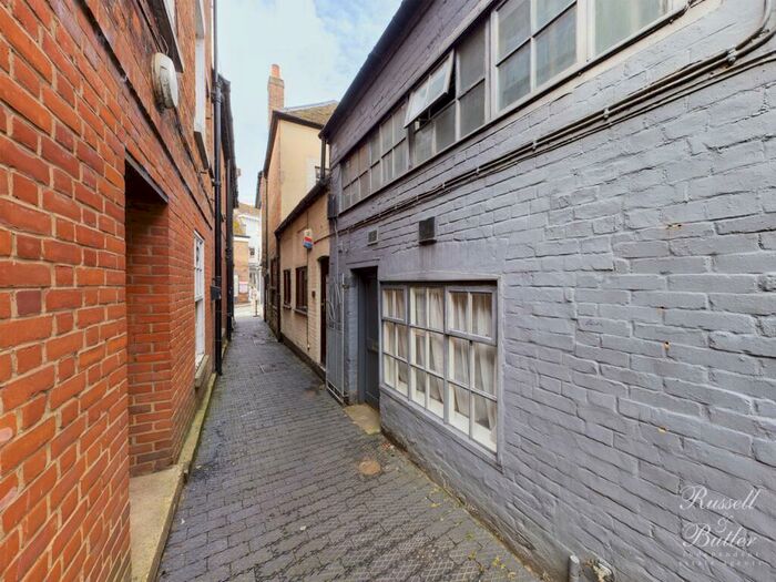 1 Bedroom Cottage To Rent In The Chewar, Buckingham, MK18