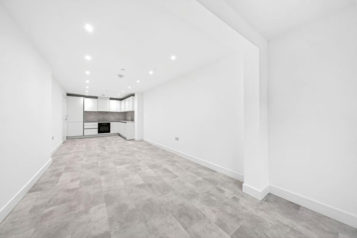 1 Bedroom Flat To Rent In Fieldgate Street, London, E1