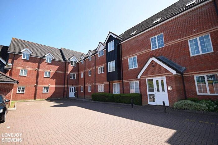 2 Bedroom Flat To Rent In Bartholomew Street, Newbury, RG14