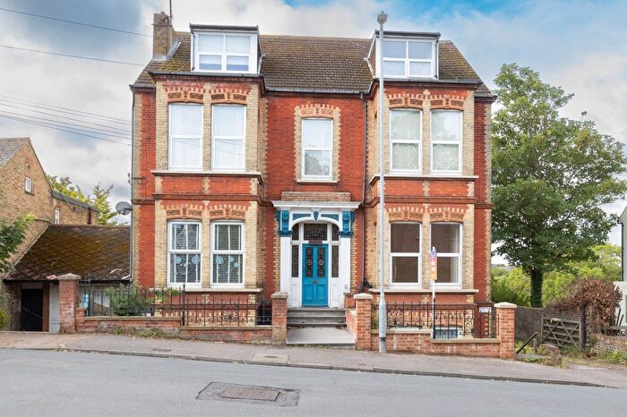 2 Bedroom Flat For Sale In Approach Road, Margate, Kent, CT9