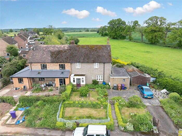 3 Bedroom Semi-Detached House For Sale In Windmill Road, Breachwood Green, SG4