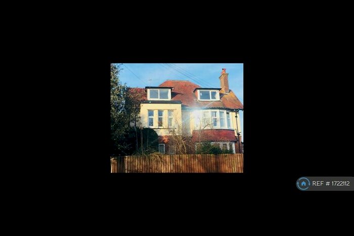 1 Bedroom Flat To Rent In Milton Court, Bournemouth, BH8