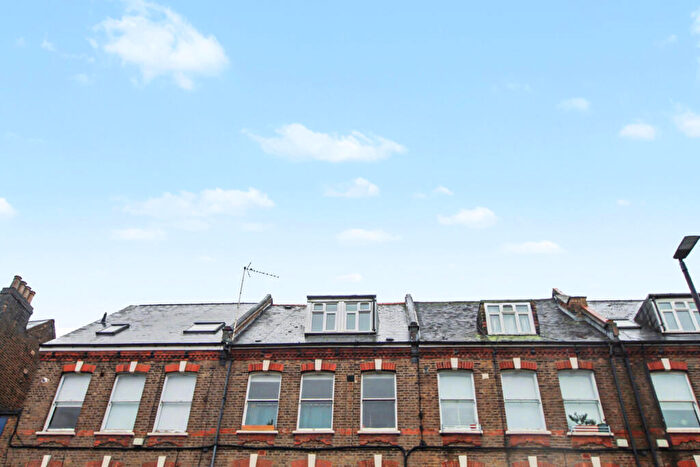 1 Bedroom Flat To Rent In Fortess Road, Tufnell Park, (), NW5