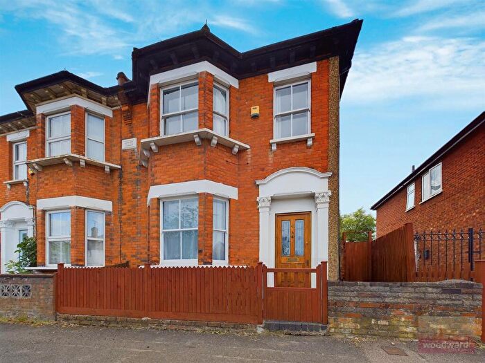 3 Bedroom House To Rent In Lower Road, Harrow, HA2