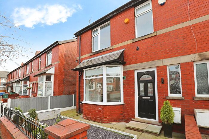 3 Bedroom End Terrace House For Sale In Hampton Grove, Bury, BL9