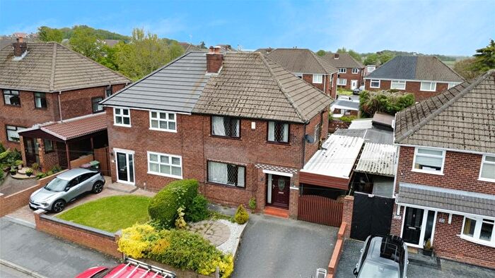 3 Bedroom Semi Detached House For Sale In Royden Road, Billinge, Wigan, WN5