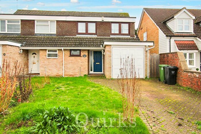 4 Bedroom Semi-Detached House For Sale In Scrub Rise, Billericay, CM12