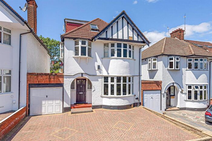 5 Bedroom Link Detached House For Sale In Rowsley Avenue, Hendon, NW4