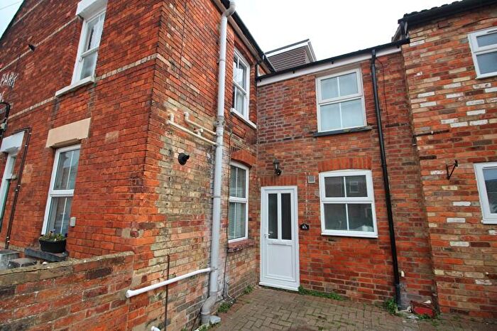 1 Bedroom Terraced House To Rent In Castle Road, Bedford, MK40