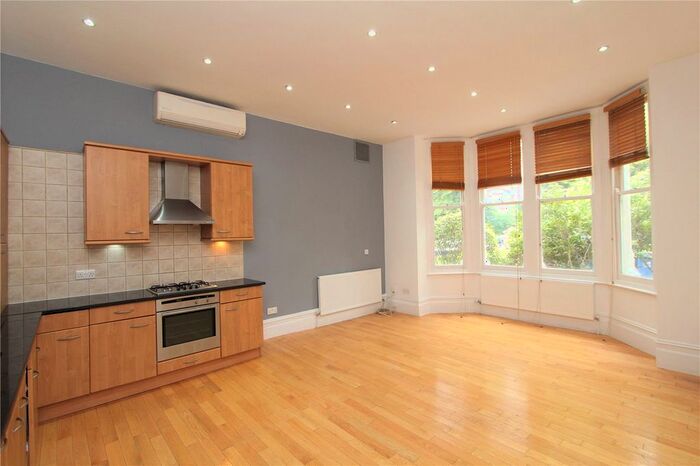 1 Bedroom Flat To Rent In Leopold Road, Ealing, London, W5