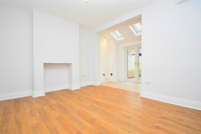 2 Bedroom Terraced House To Rent In Alma Terrace, Fishergate, York, YO10