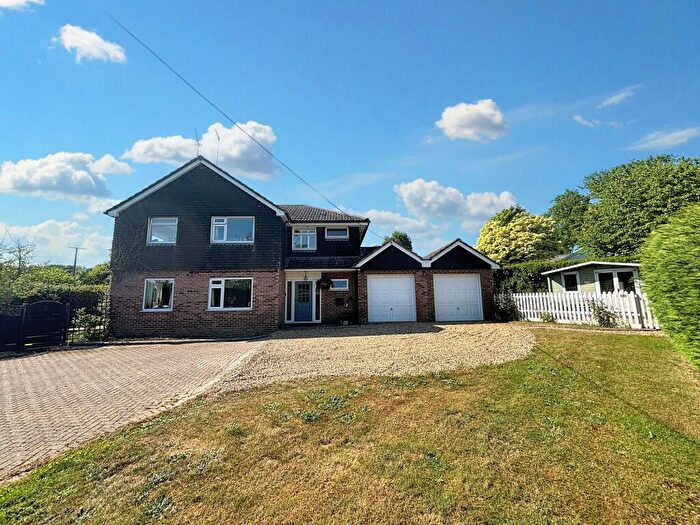 4 Bedroom Detached House For Sale In Alderholt Road, Sandleheath, SP6