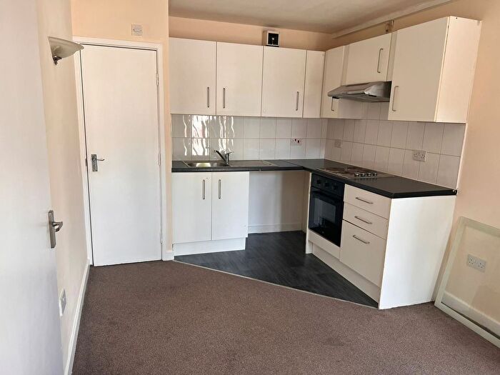 1 Bedroom Flat To Rent In Outram Street, Sutton-In-Ashfield, NG17