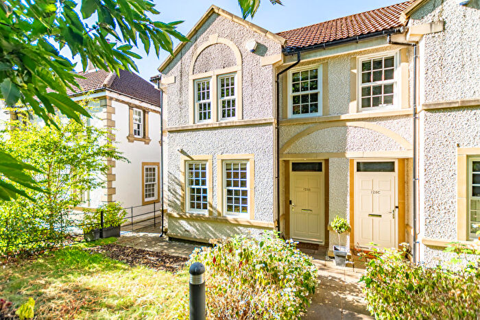 4 Bedroom Semi-Detached House For Sale In Wetherby Road, Roundhay, Leeds, LS8