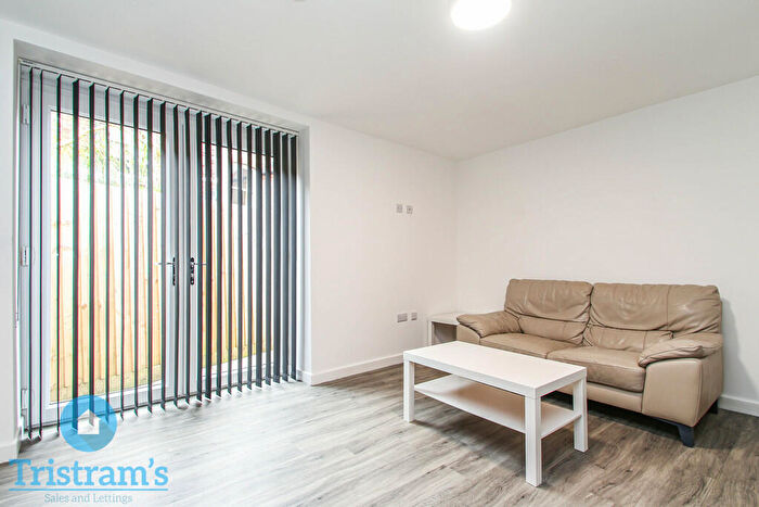 2 Bedroom Apartment To Rent In Henry Road, Lenton, NG7