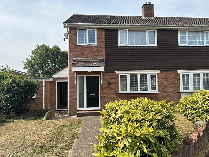 3 Bedroom Property To Rent In Sudeley Walk, Bedford, MK41