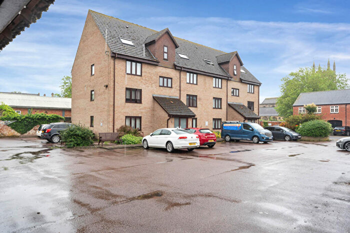 1 Bedroom Flat For Sale In Church View, Bourne, PE10