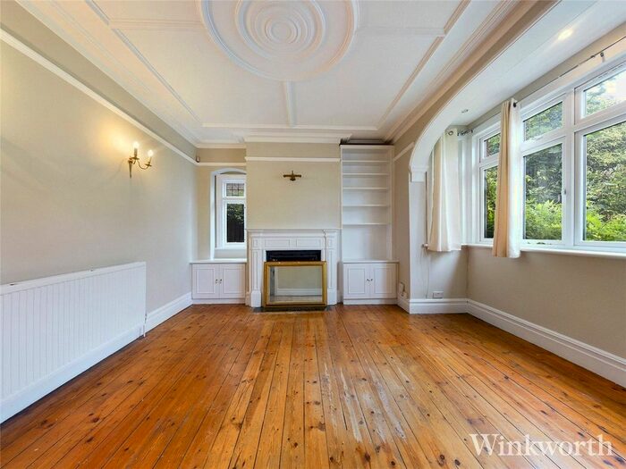 4 Bedroom Semi-Detached House To Rent In Baldwyn Gardens, Acton, London, W3