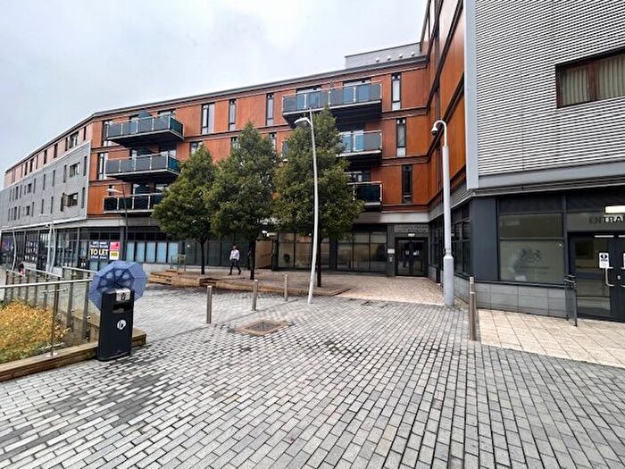 2 Bedroom Flat To Rent In Burgage Square, Wakefield, WF1