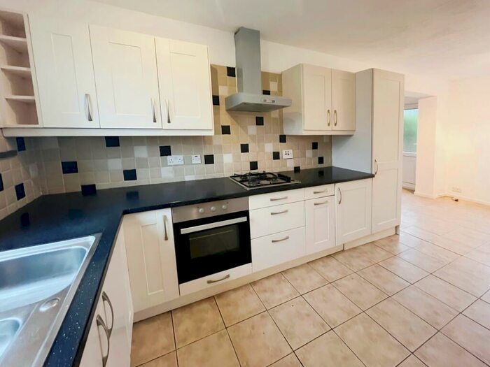 4 Bedroom Terraced House To Rent In Fourth Avenue, Scampton, Lincoln, LN1