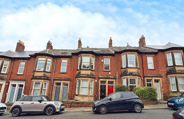 4 Bedroom Flat For Sale In Grosvenor Avenue, Jesmond, Newcastle Upon Tyne, NE2