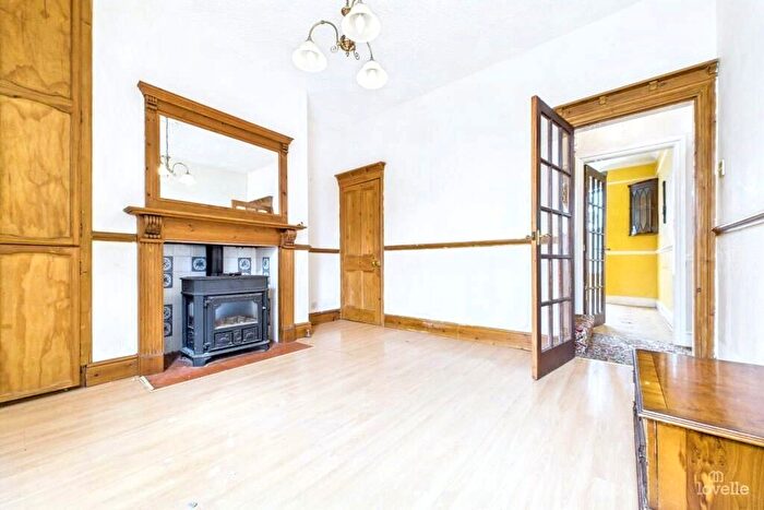 3 Bedroom Semi-Detached House For Sale In Westfield Road, Barton-Upon-Humber, DN18