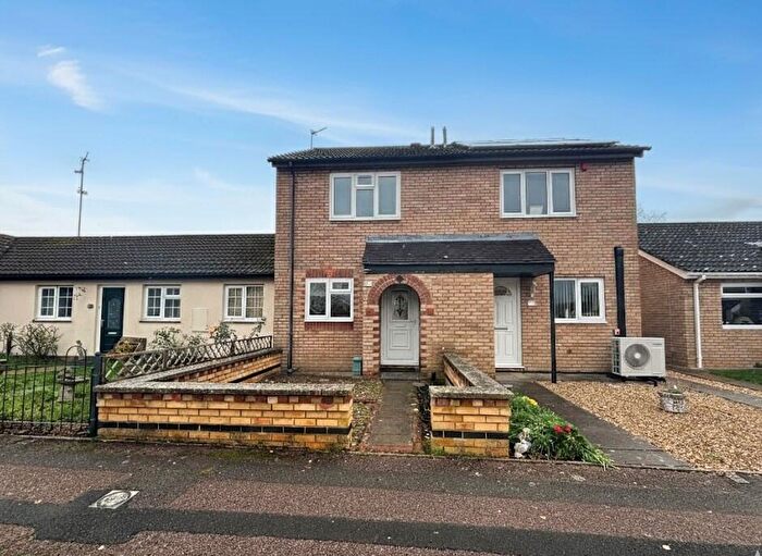 2 Bedroom Terraced House To Rent In Garron Close, Aylesbury, HP21