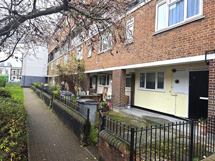 3 Bedroom Maisonette To Rent In Eric Street, London, E3