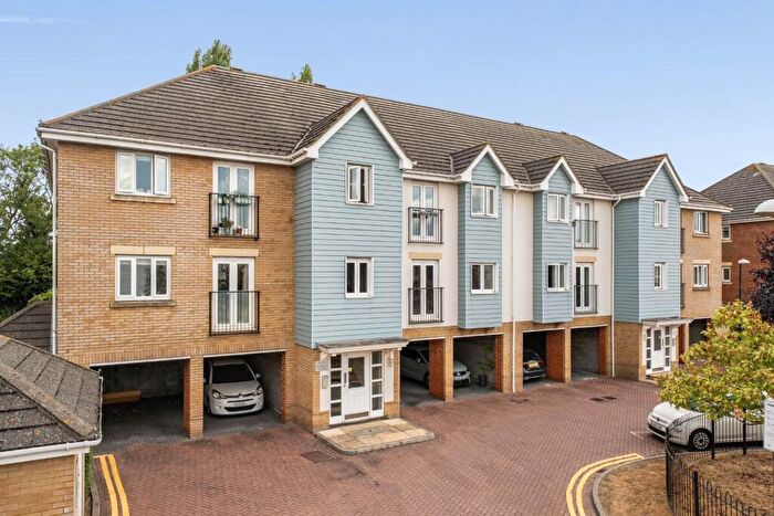 2 Bedroom Apartment For Sale In Sherwood Avenue, Larkfield, Aylesford, ME20