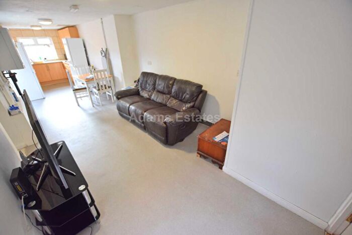 6 Bedroom Terraced House To Rent In Addington Road, Reading, RG1