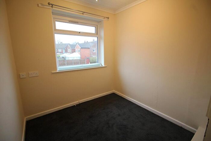 3 Bedroom Terraced House For Sale In Blenmar Close, Radcliffe, M26