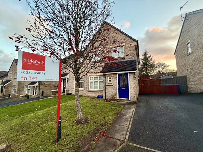 3 Bedroom House To Rent In Oporto Close, Burnley, BB11