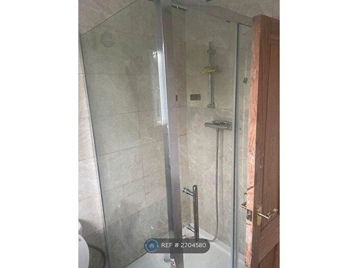 1 Bedroom Flat To Rent In Cranleigh Road, Feltham, TW13