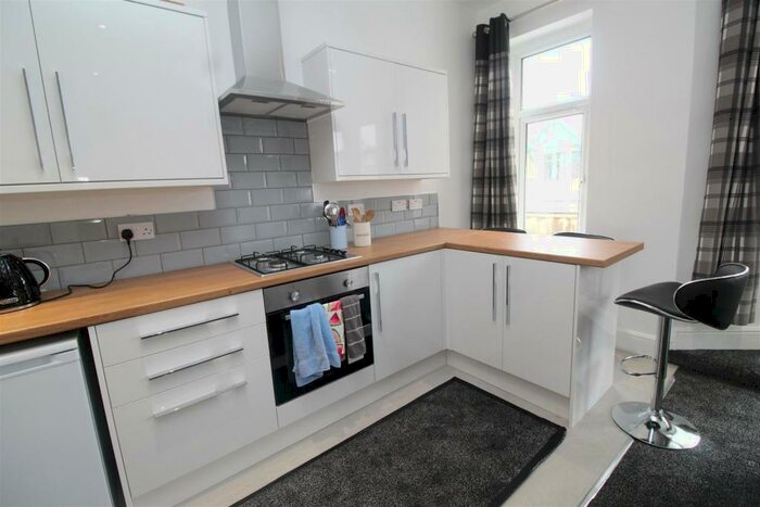 3 Bedroom Flat To Rent In Whitchurch Road, Heath, Cardiff, CF14